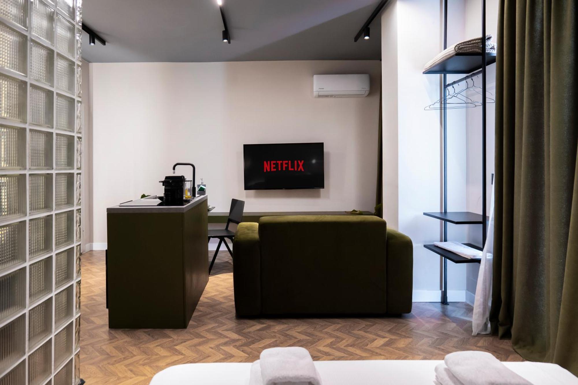 Muz Studios Tirana Exteriör bild