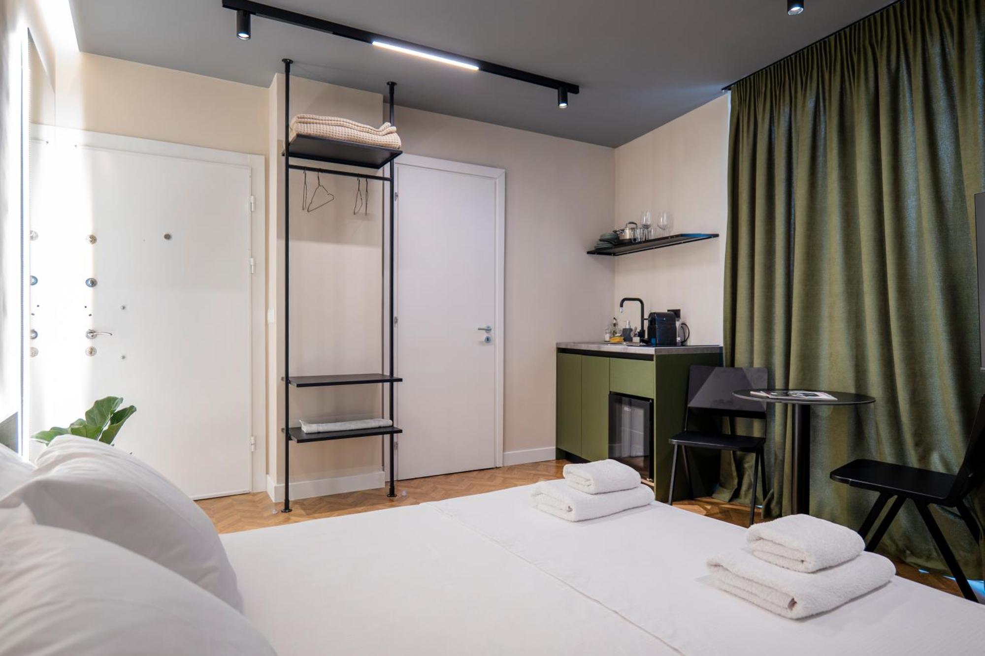 Muz Studios Tirana Exteriör bild