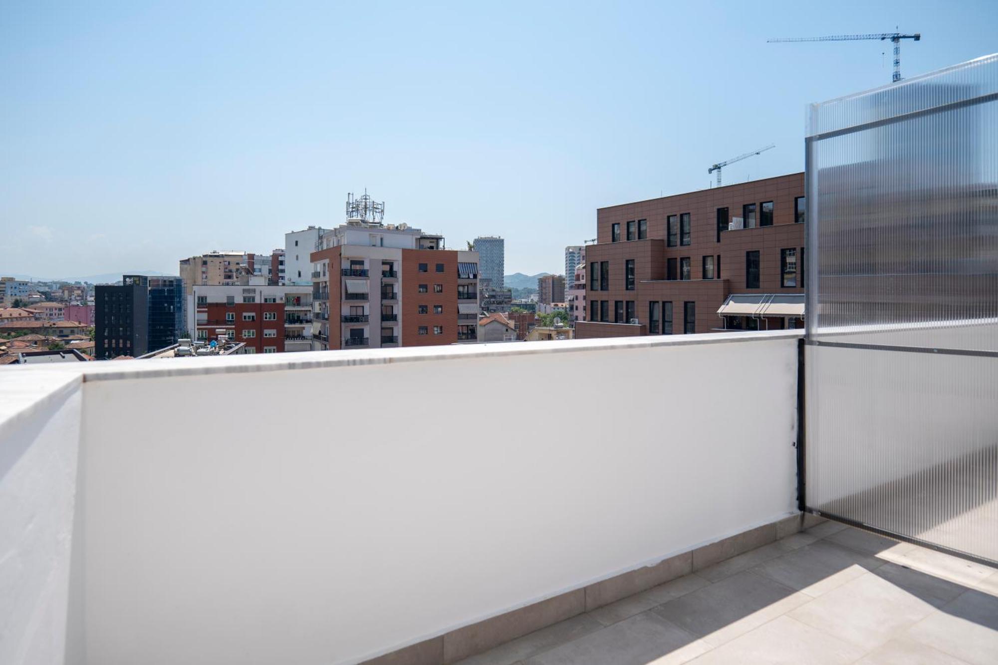 Muz Studios Tirana Exteriör bild