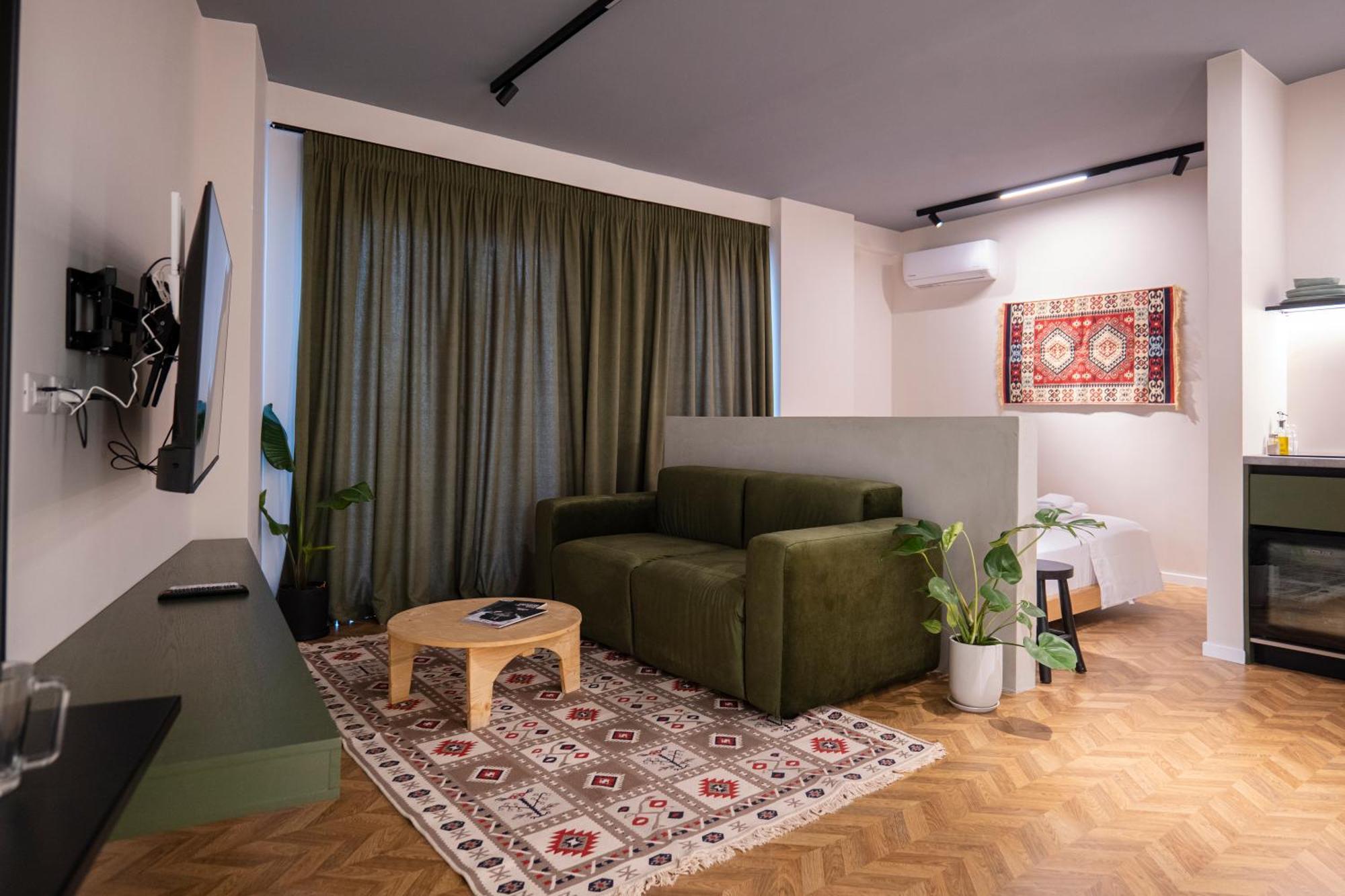 Muz Studios Tirana Exteriör bild