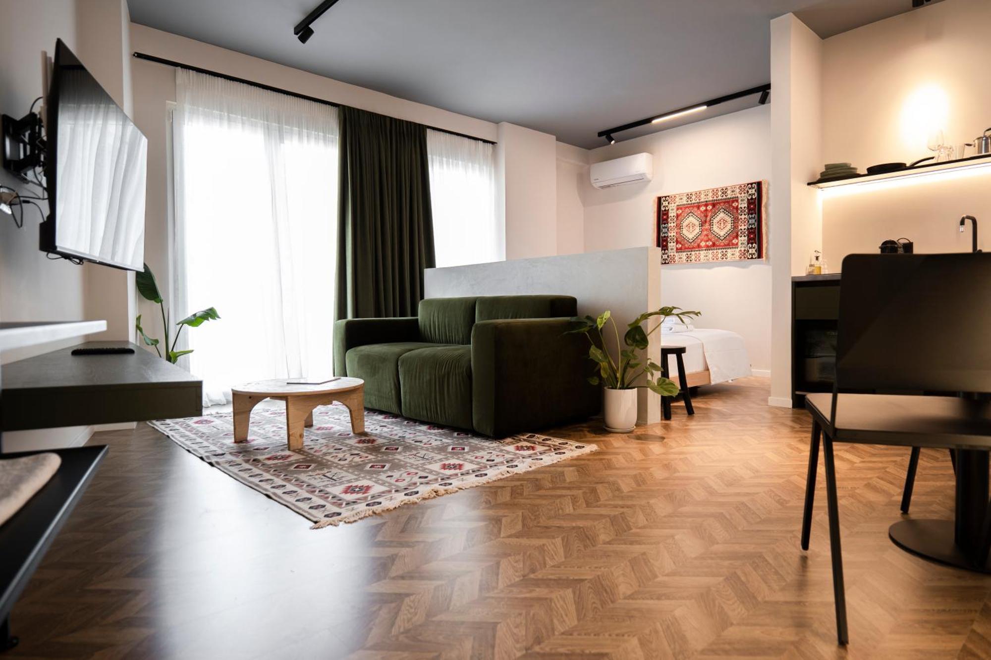 Muz Studios Tirana Exteriör bild