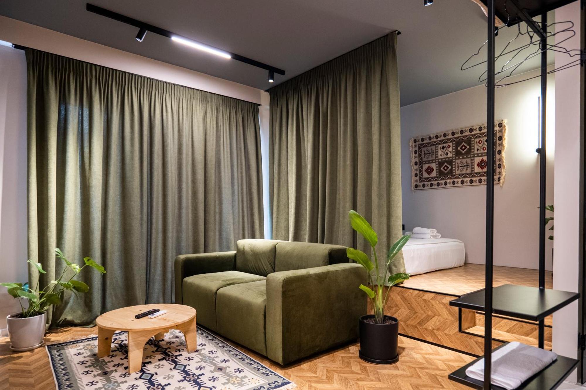 Muz Studios Tirana Exteriör bild